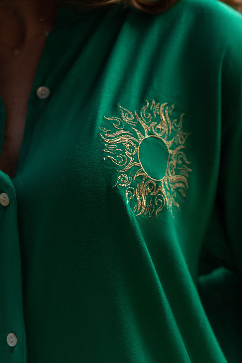 Bella Green Linen Shirt Dress / Embroidered with the Sun design